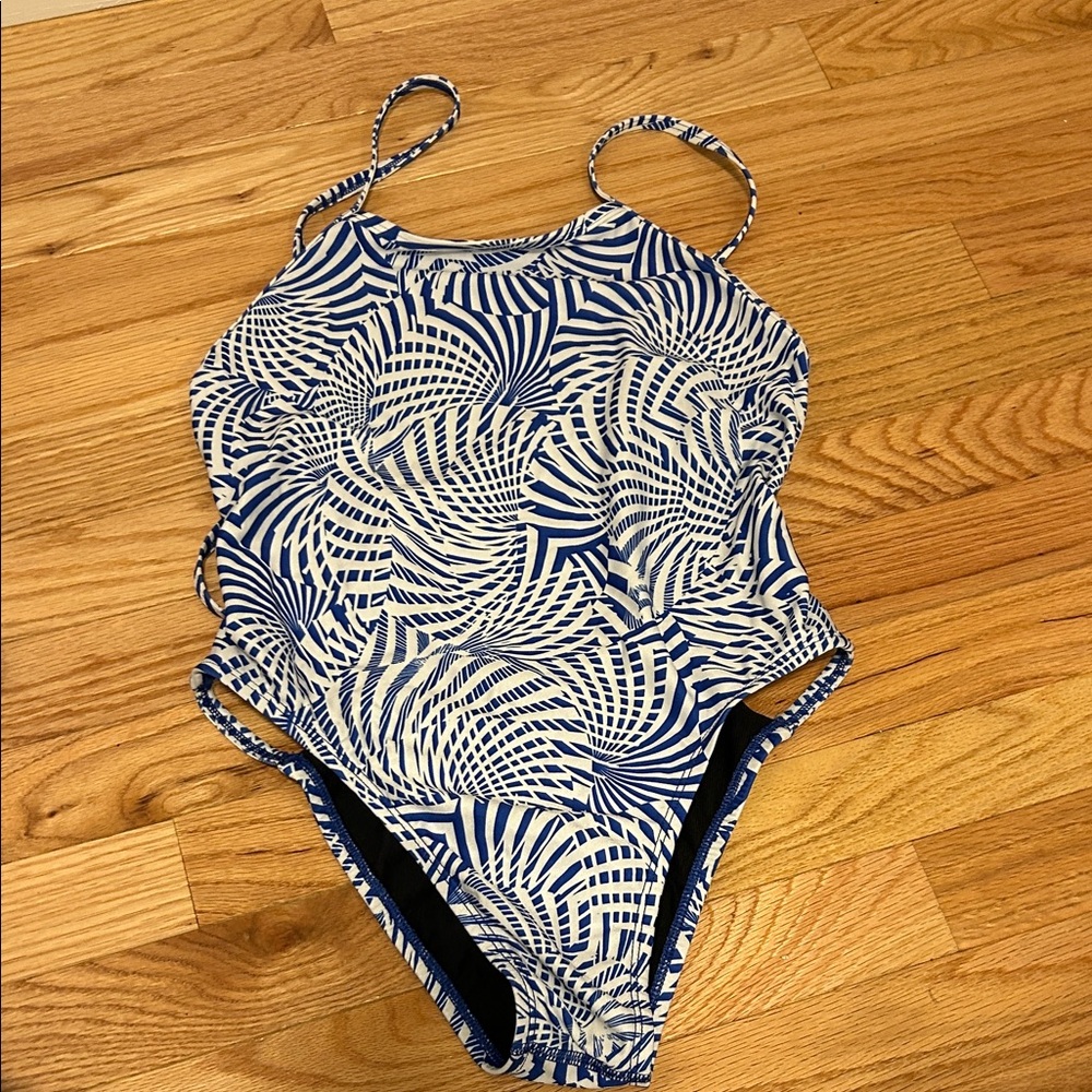Jolyn Clothing Blue and White Swirl One Piece